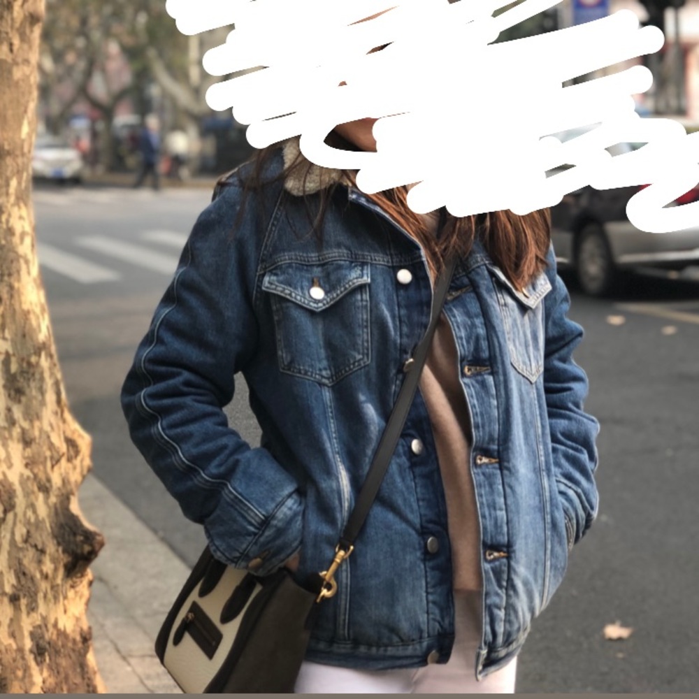 Frame denim jacket size small shearling